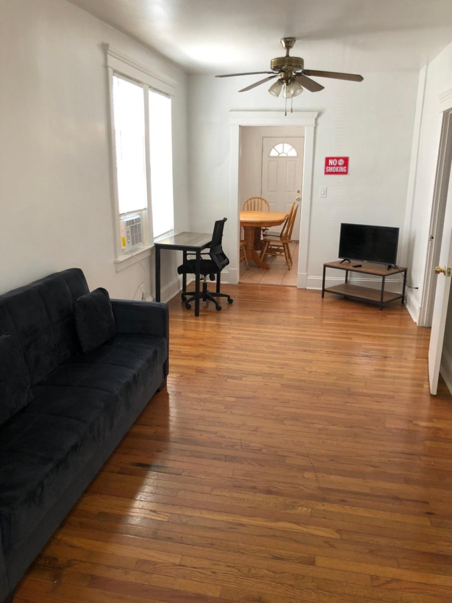 Private 2 Bedroom And 1 Bathroom House In A Quiet Area And Convenient To Nyc Bus And Train Perth Amboy Exterior foto